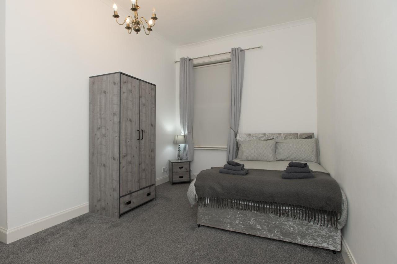 Maze Beach Getaway Apartment Ayr Luaran gambar